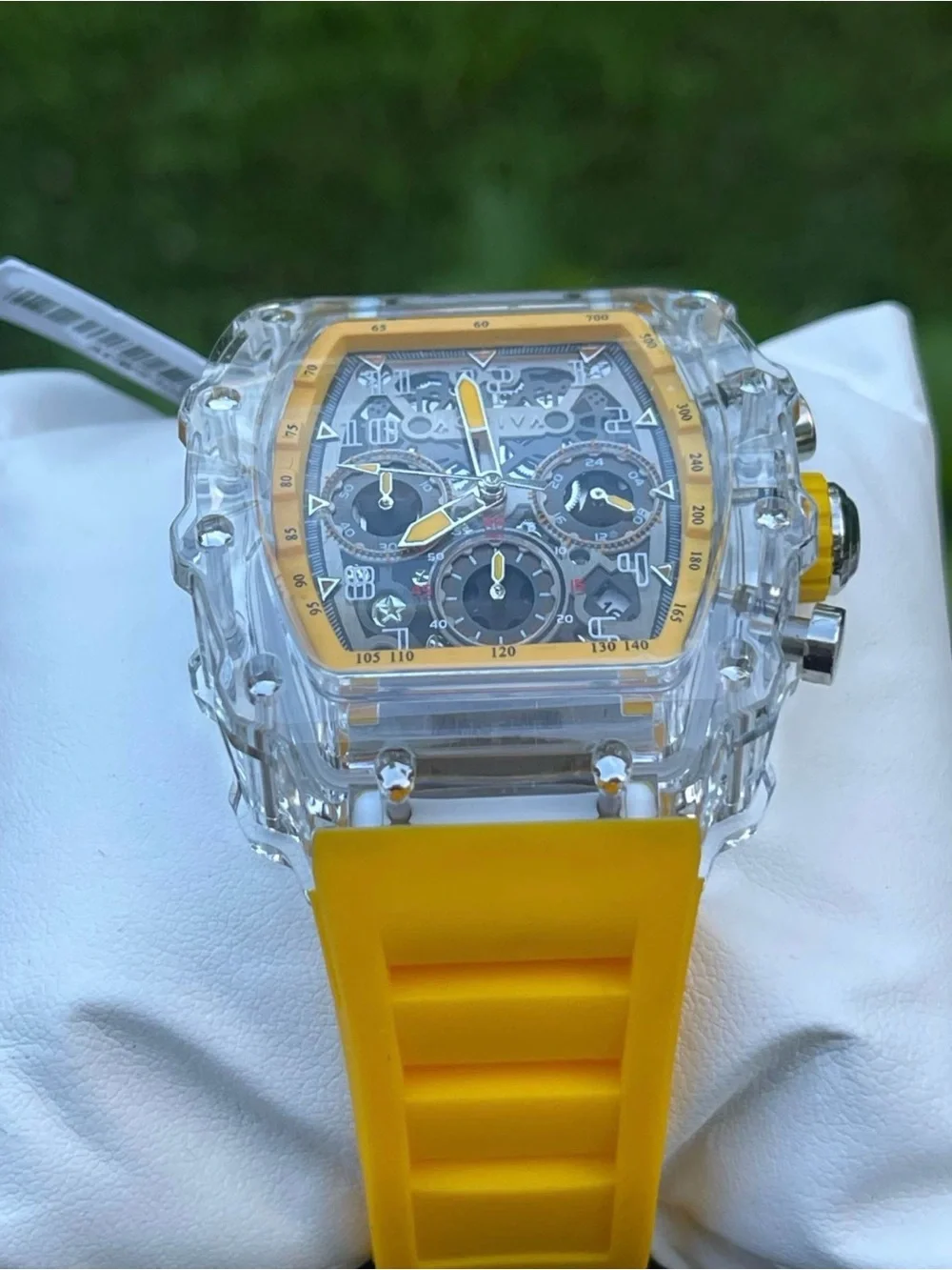N/A bold yellow